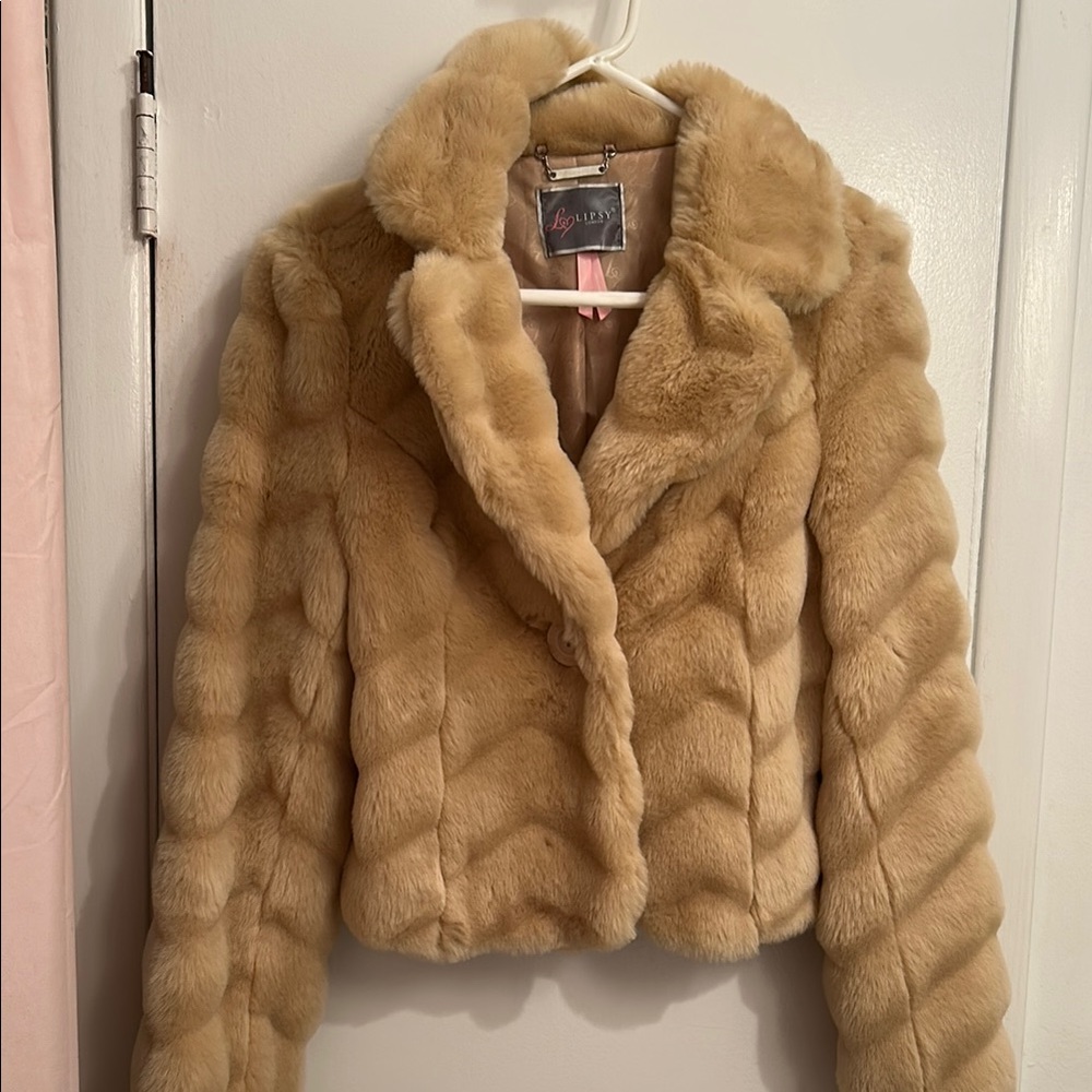 NWOT Lipsy Tan Teddy Jacket Plush Faux Fur